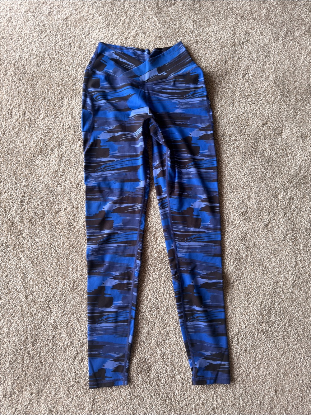 Alphalete Workout Set - Picture 3 of 4